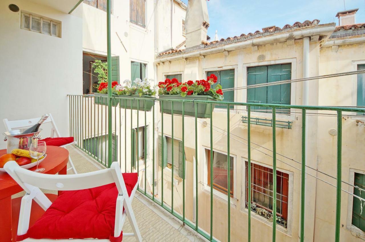Calle Dei Fabbri Apartment Venice Exterior photo